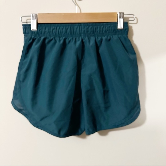Nike Dri Fit Womens Green Tempo Running Shorts Size XS Athletic - Picture 2 of 8